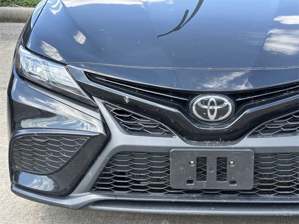 2022 Toyota Camry SE 12