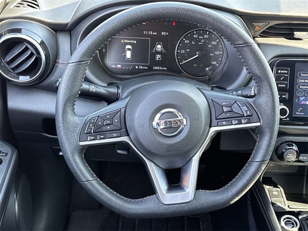 2021 Nissan Kicks SR 21