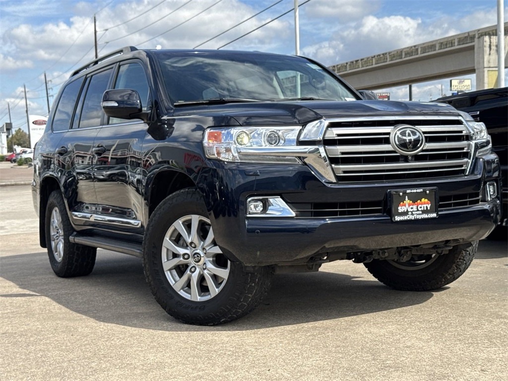 2020 Toyota Land Cruiser Base 3