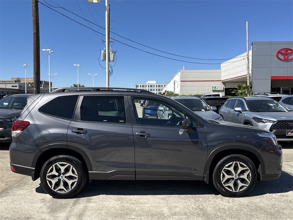 2020 Subaru Forester Premium 13