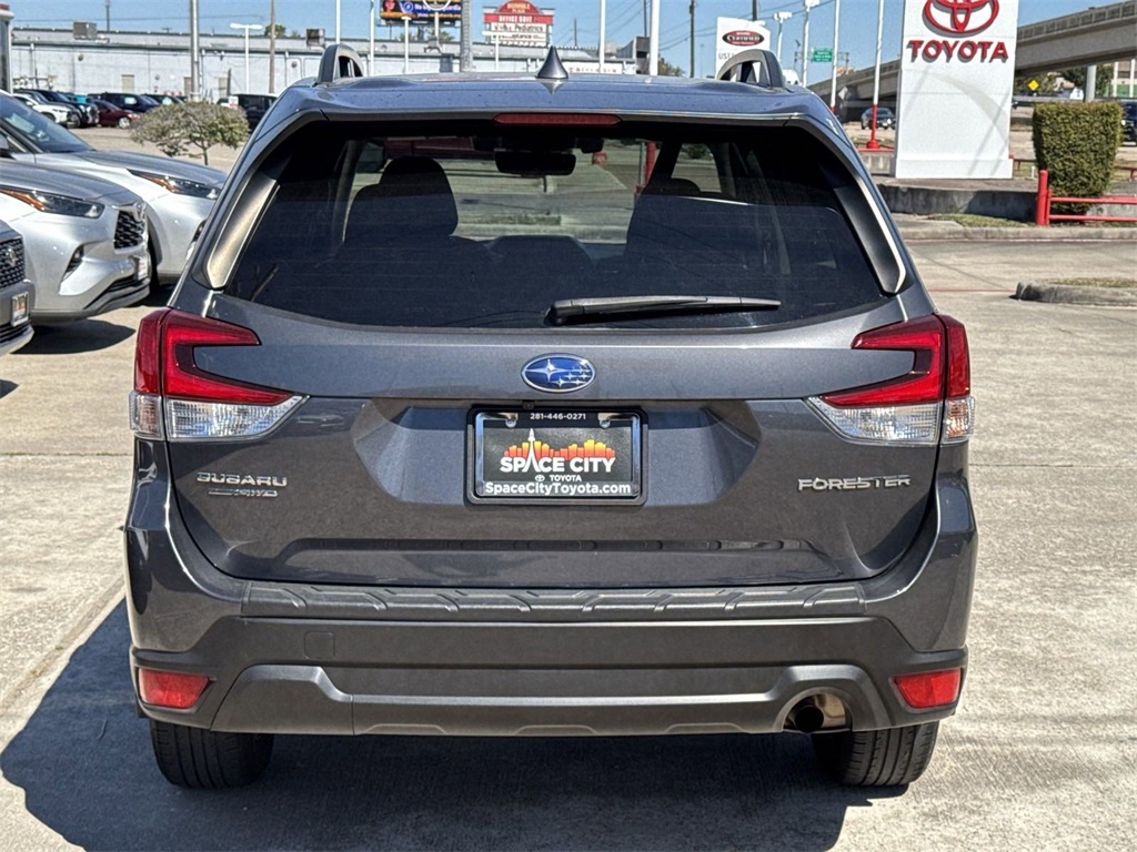 2020 Subaru Forester Premium 15