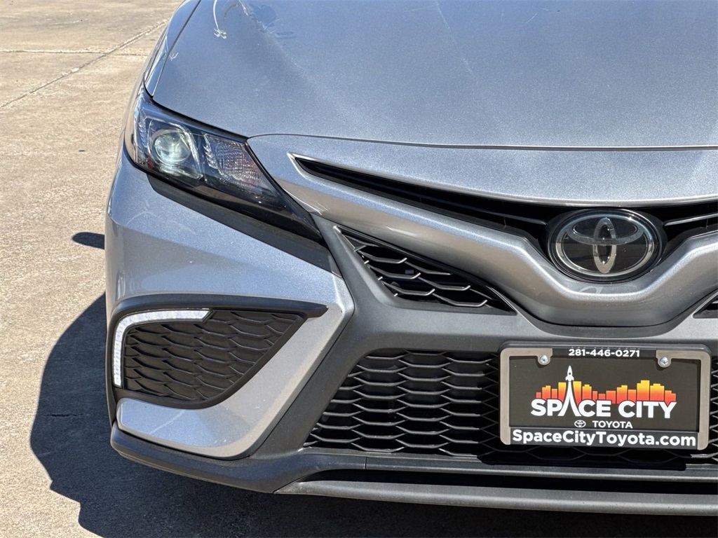 2022 Toyota Camry SE 11