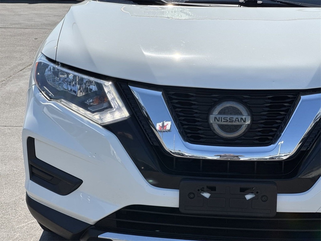 2020 Nissan Rogue S 11