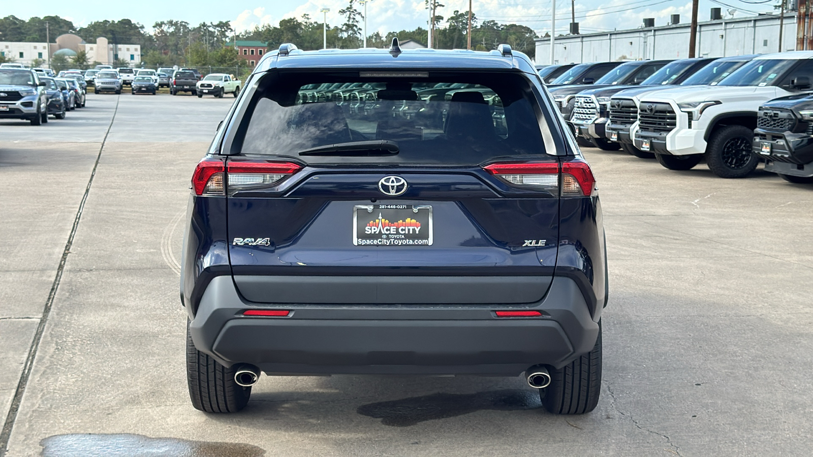 2023 Toyota RAV4 XLE Premium 5