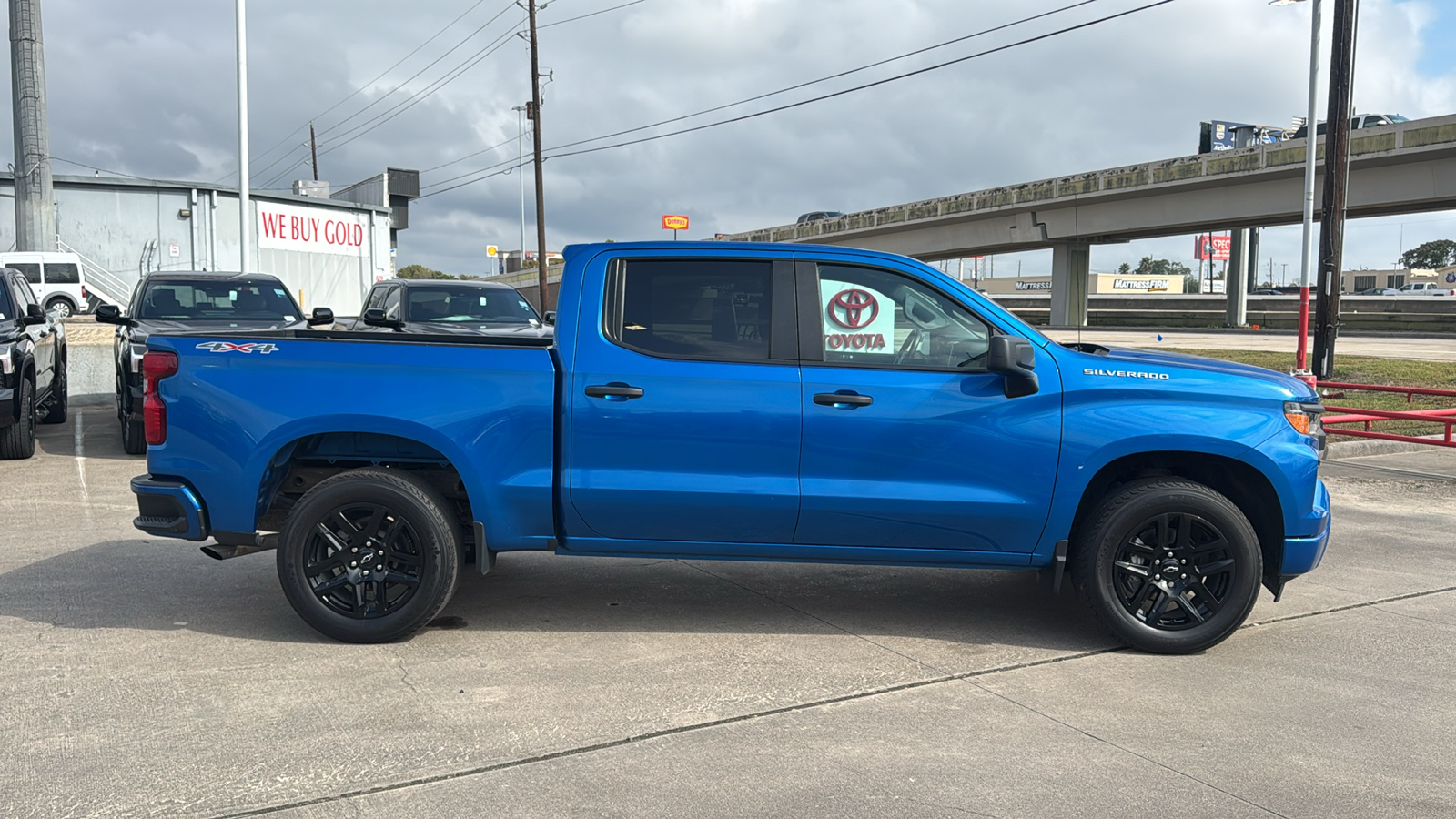 2022 Chevrolet Silverado 1500 Custom 3