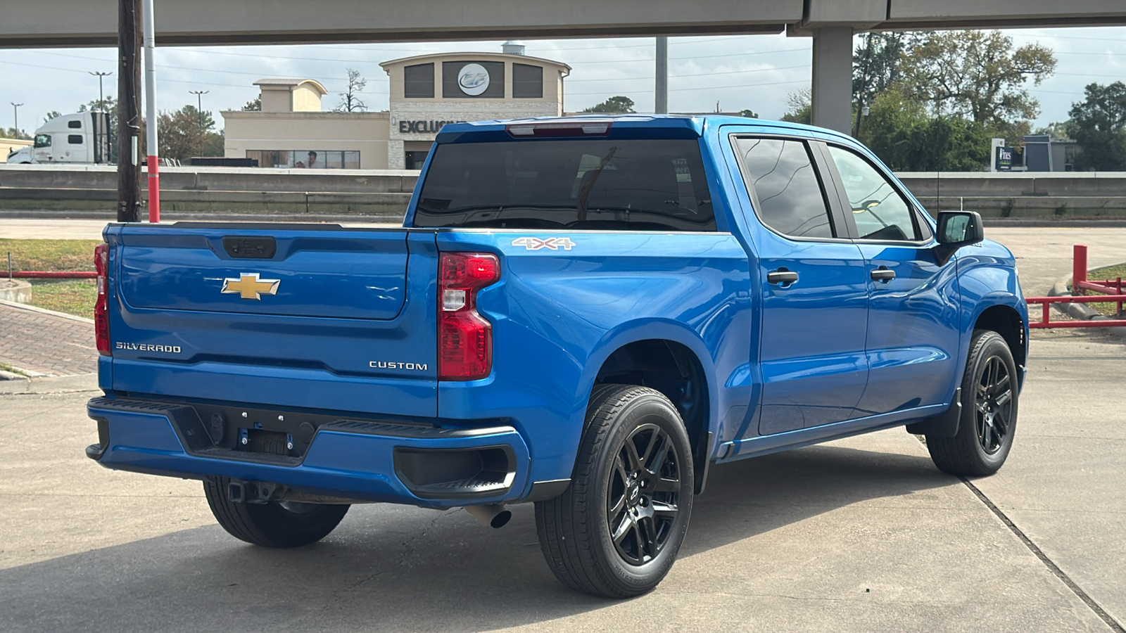 2022 Chevrolet Silverado 1500 Custom 4