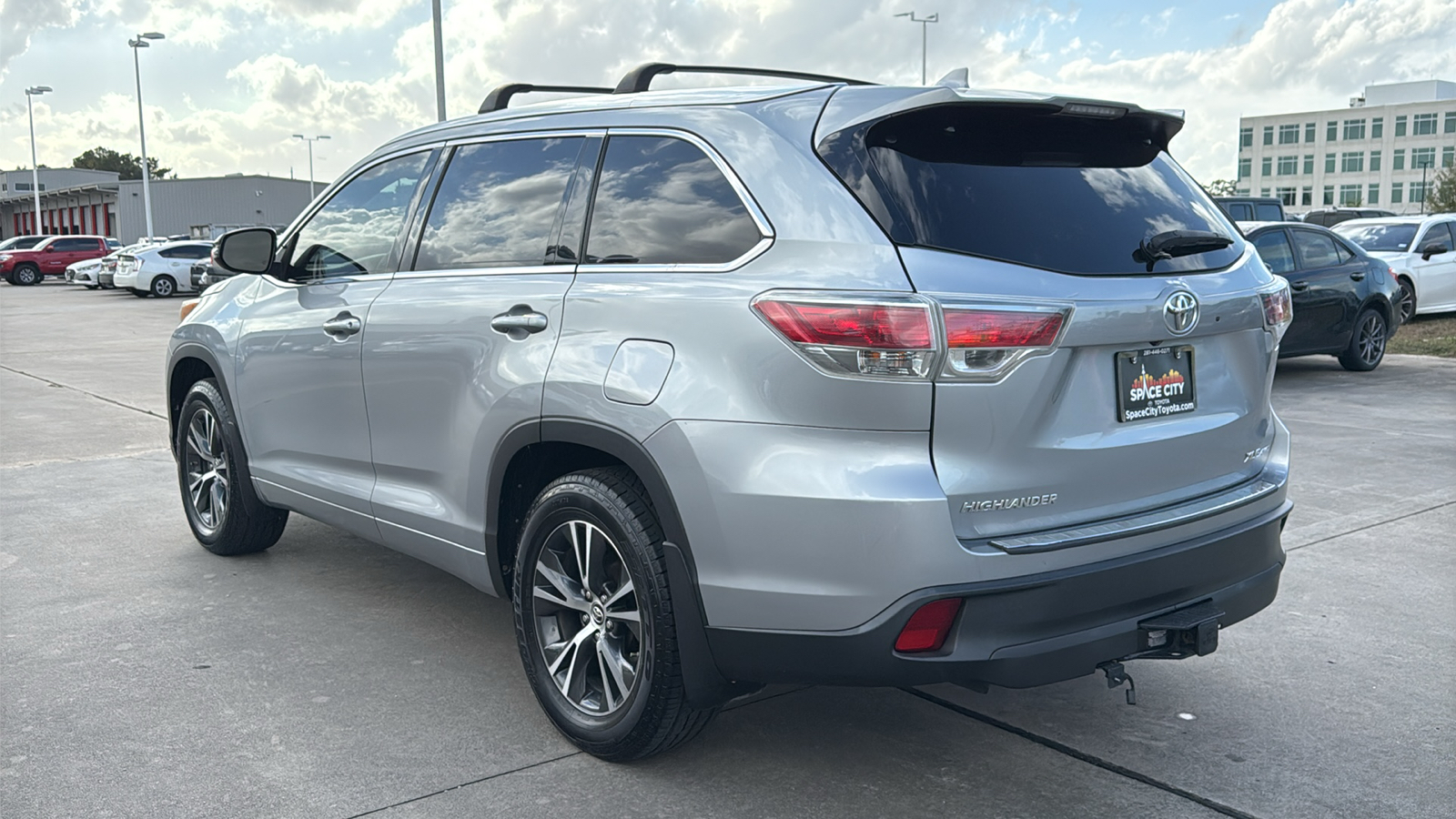 2016 Toyota Highlander XLE V6 6