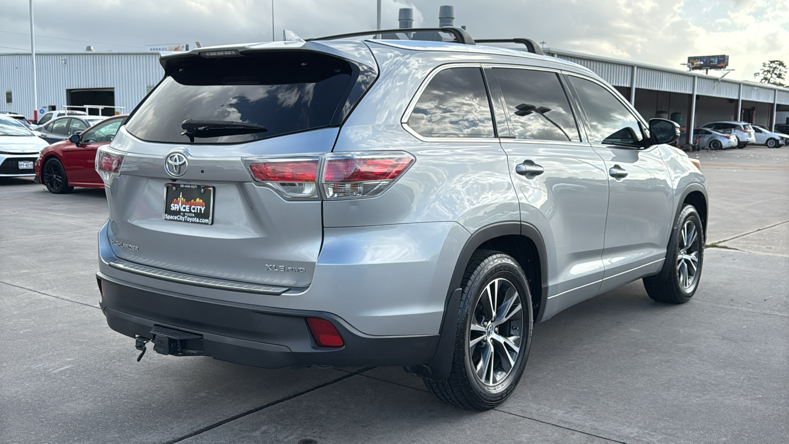 2016 Toyota Highlander XLE V6 8