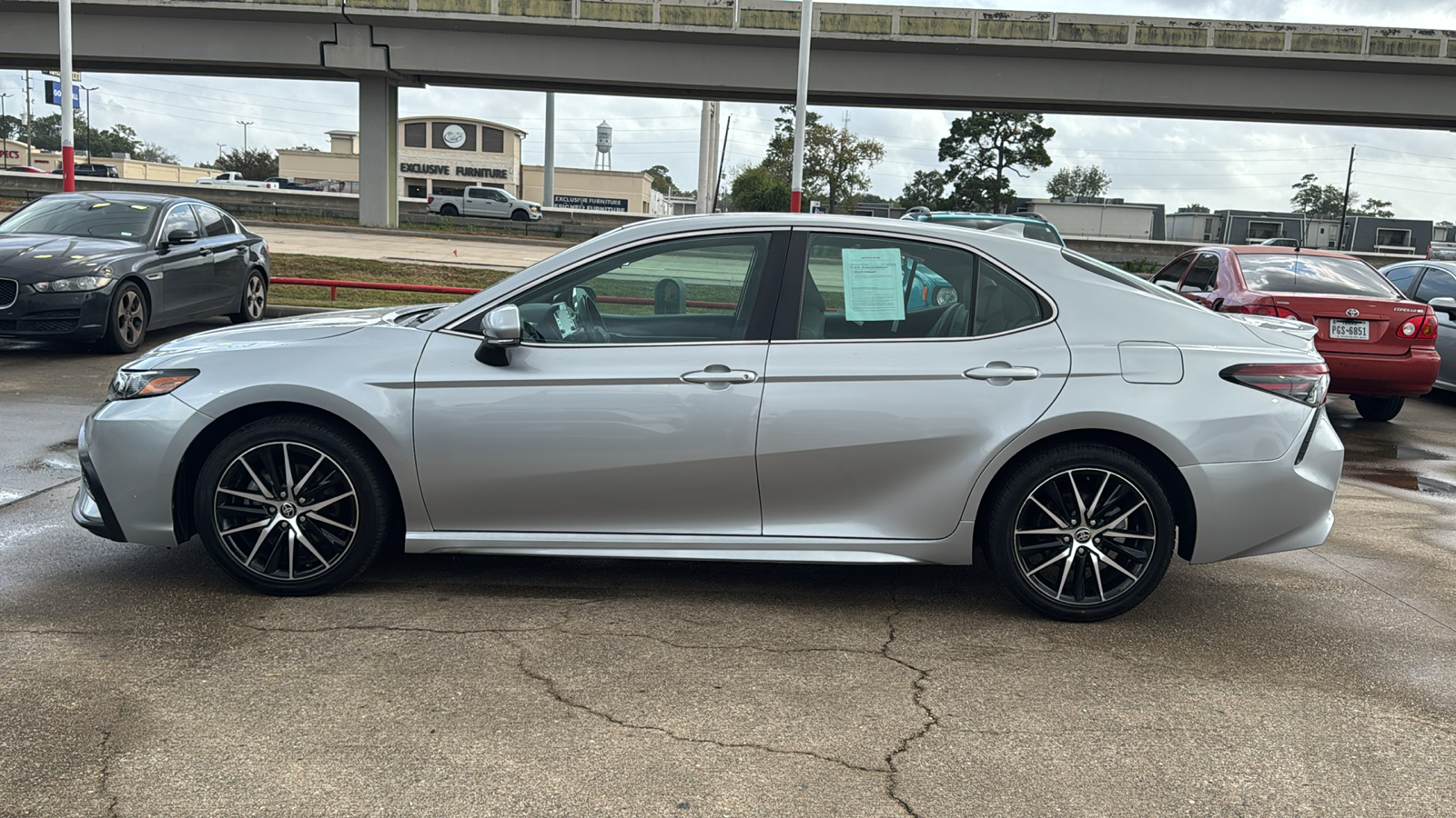 2022 Toyota Camry SE 7