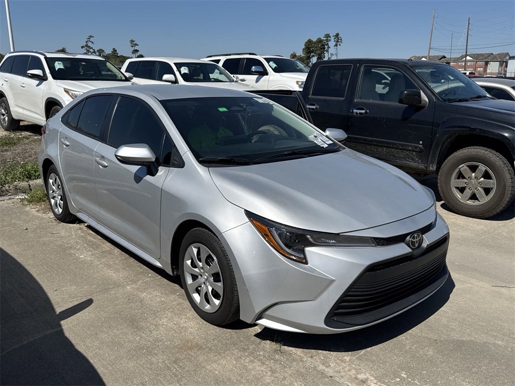 2024 Toyota Corolla LE 4