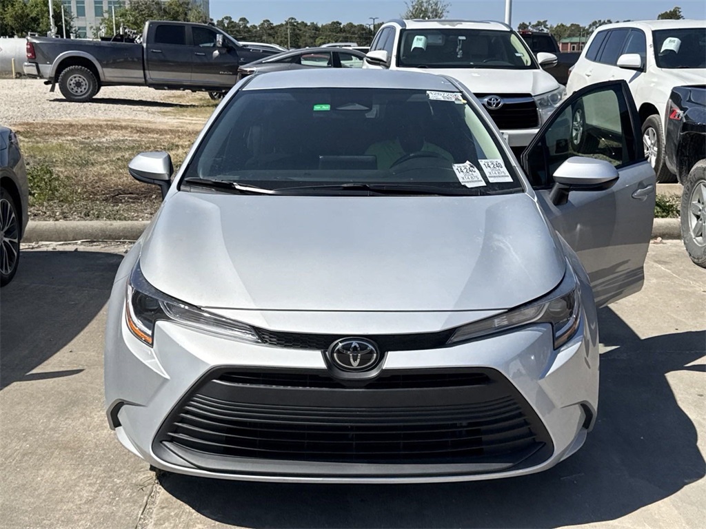 2024 Toyota Corolla LE 8