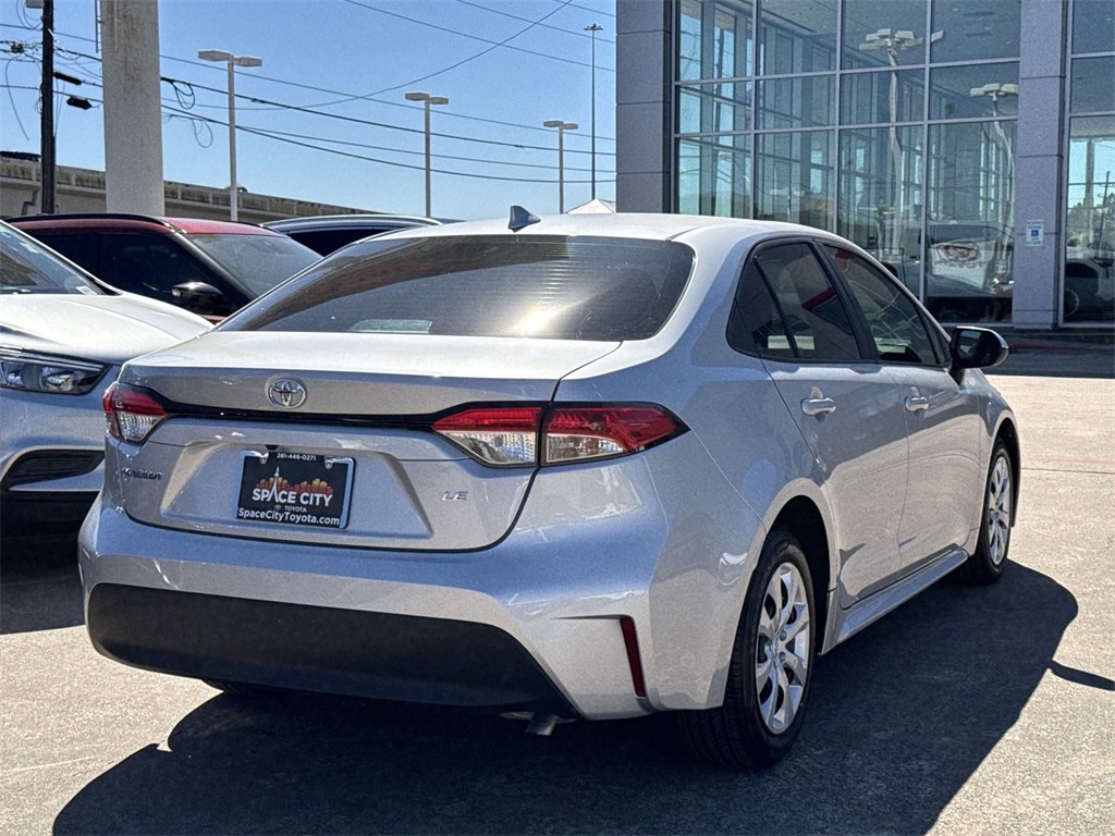 2024 Toyota Corolla LE 15