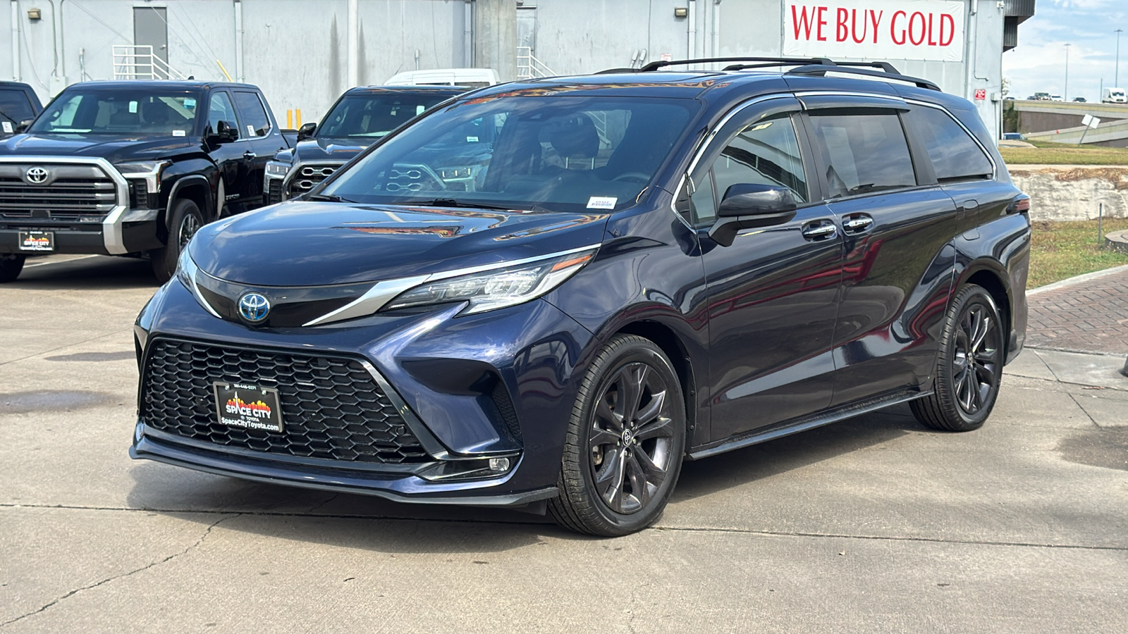 2022 Toyota Sienna XSE 8