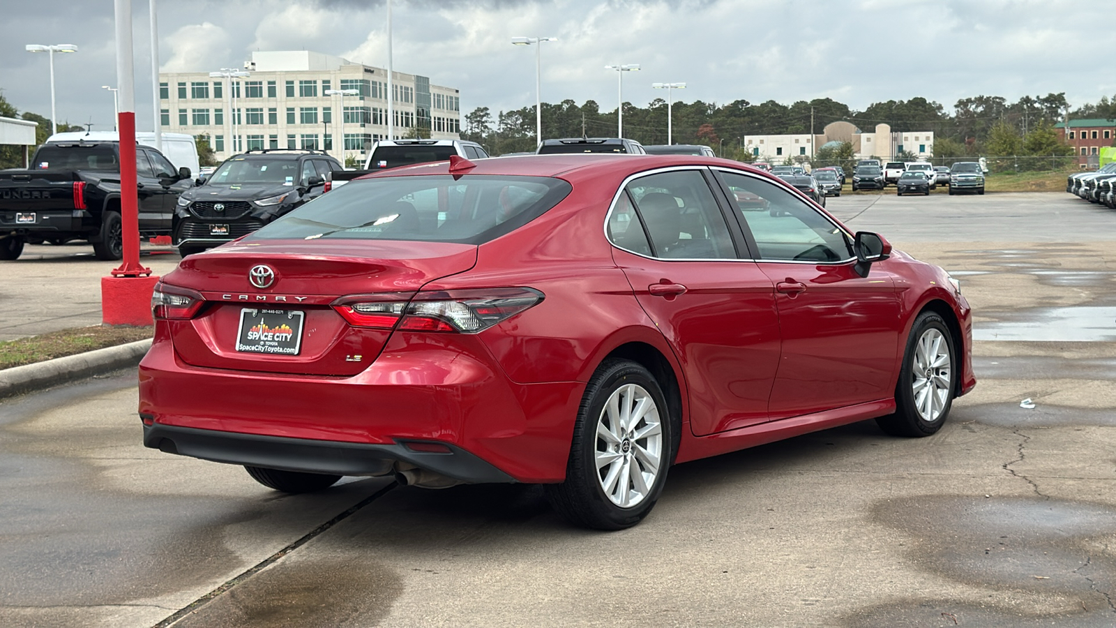 2023 Toyota Camry LE 4