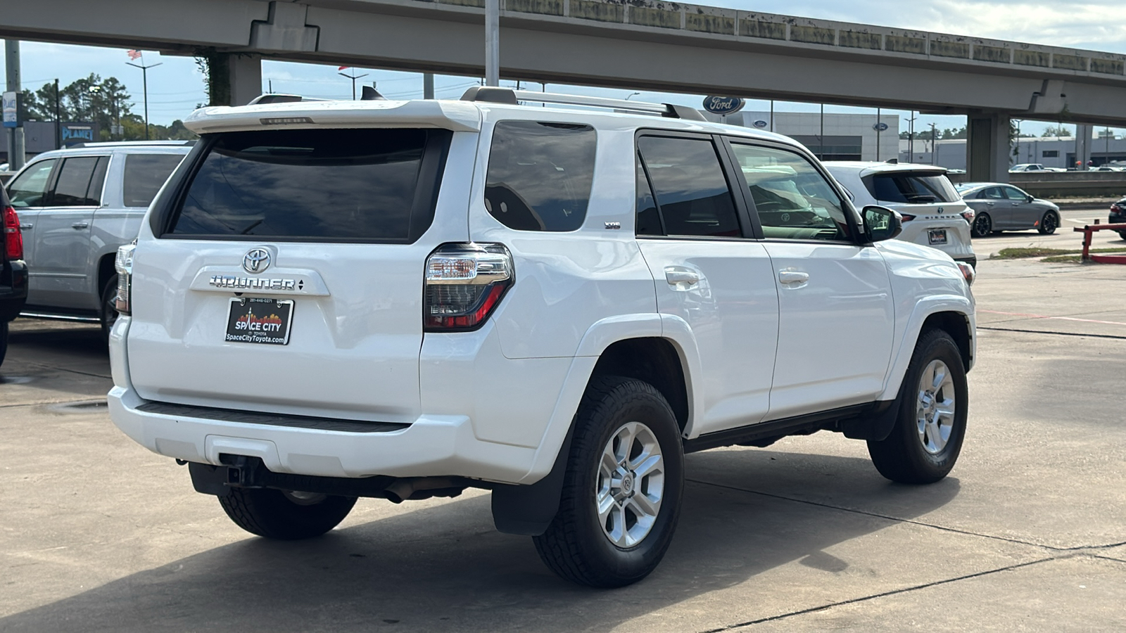 2022 Toyota 4Runner SR5 4