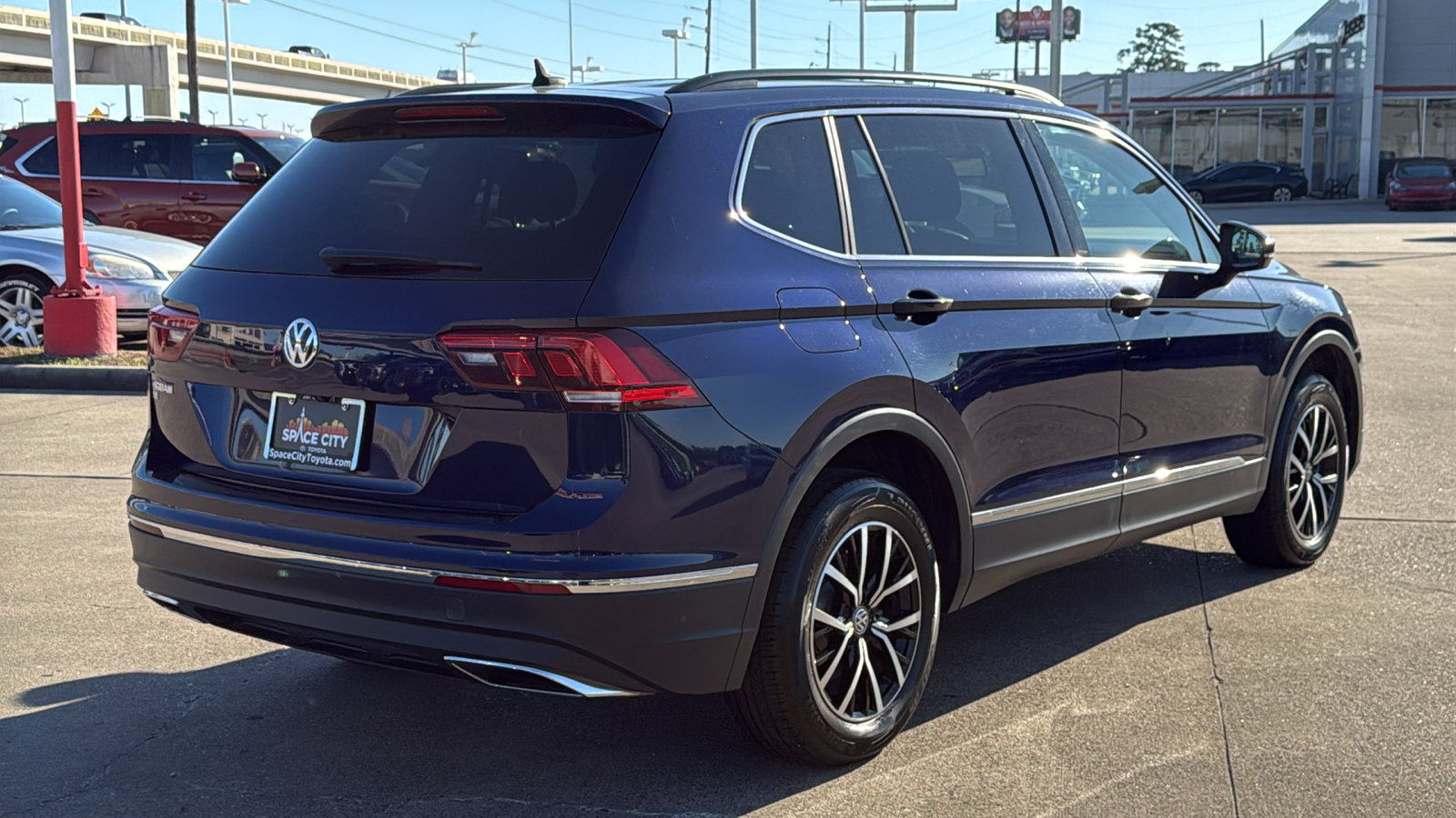 2021 Volkswagen Tiguan 2.0T SE 8