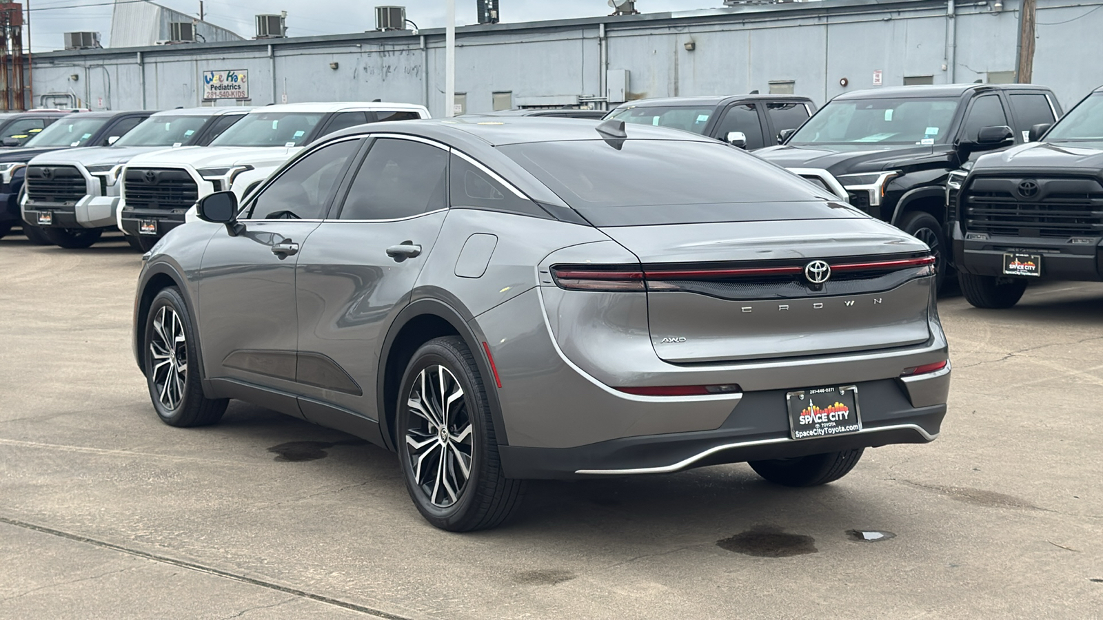 2023 Toyota Crown XLE 6