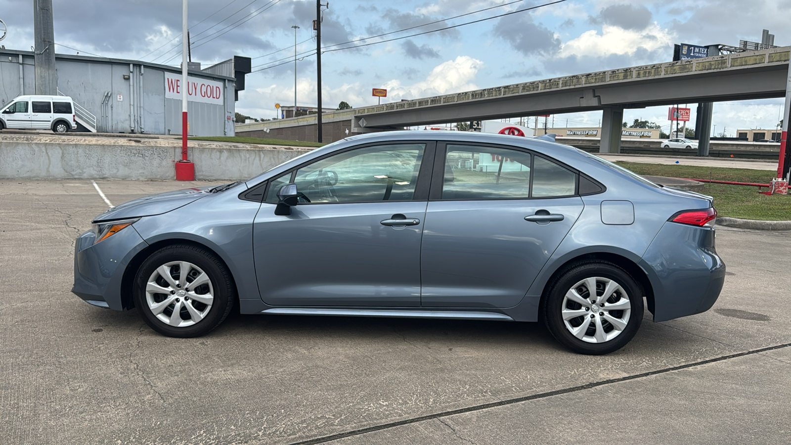 2023 Toyota Corolla LE 5