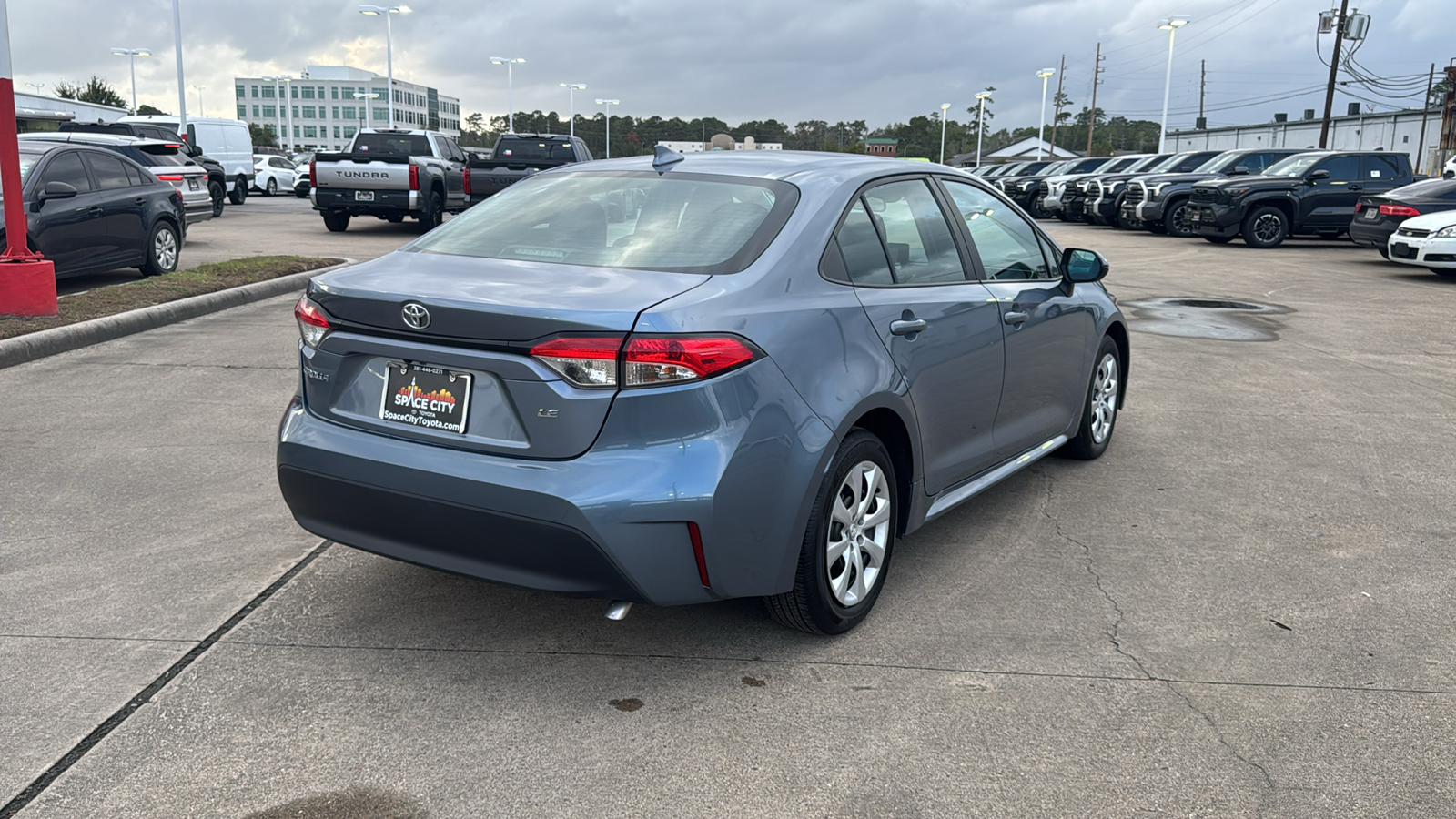 2023 Toyota Corolla LE 8