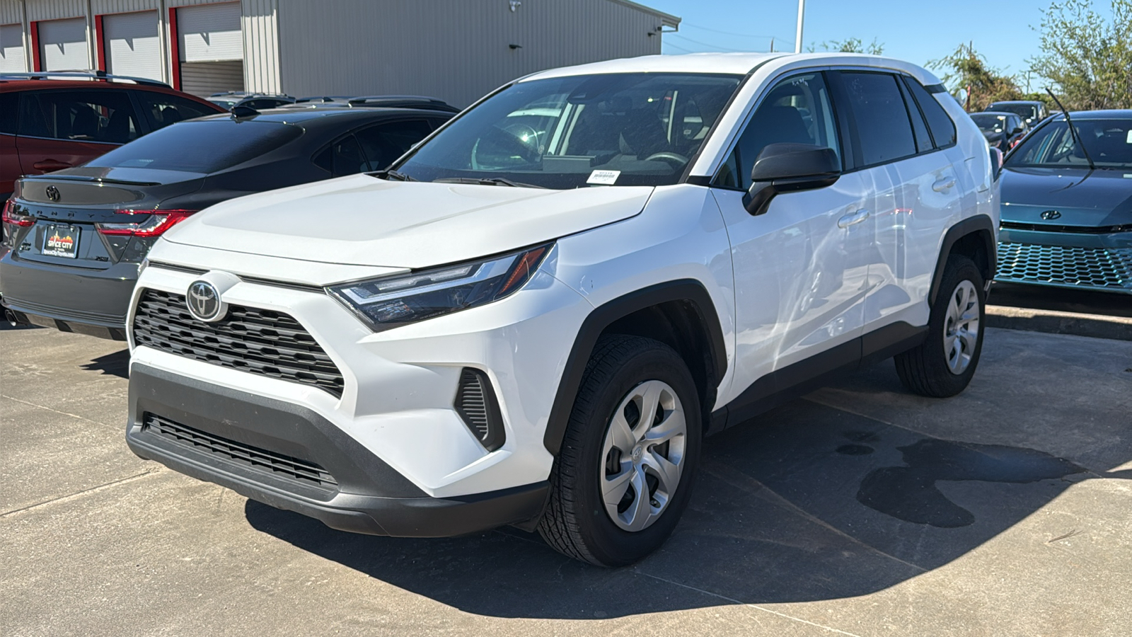 2024 Toyota RAV4 LE 4