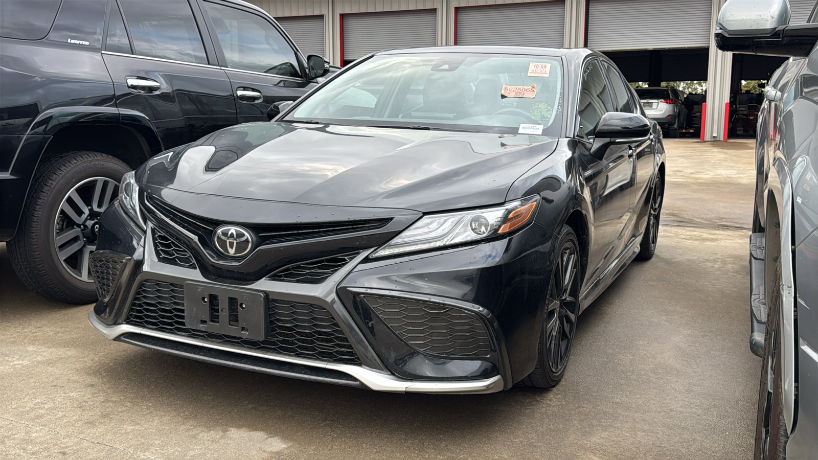 2023 Toyota Camry XSE 4