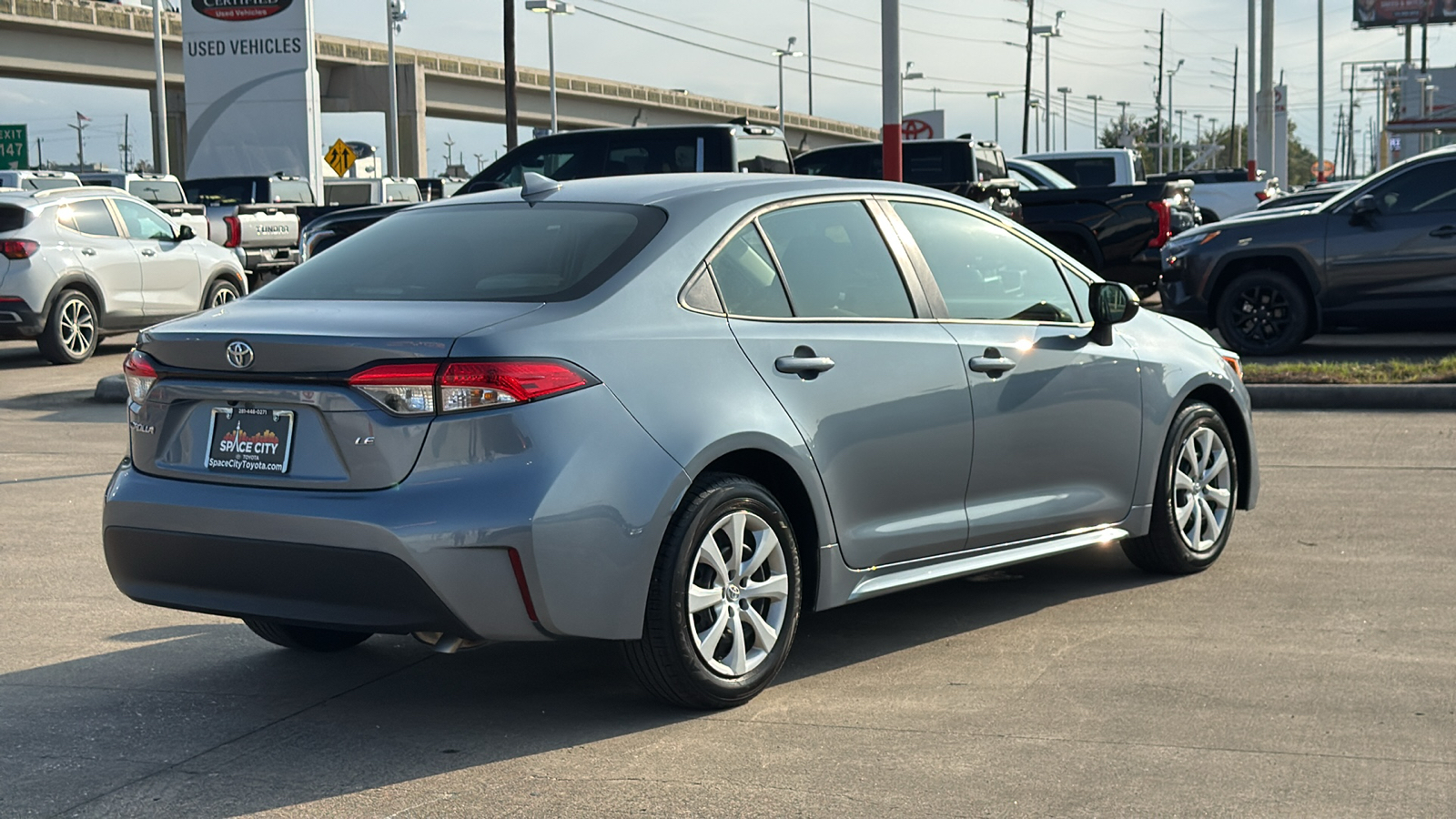 2023 Toyota Corolla LE 8