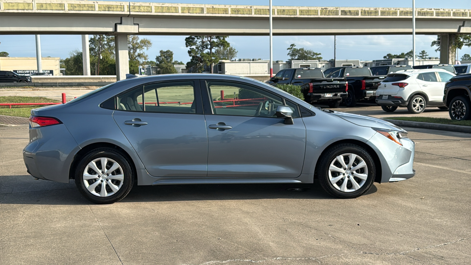 2023 Toyota Corolla LE 9