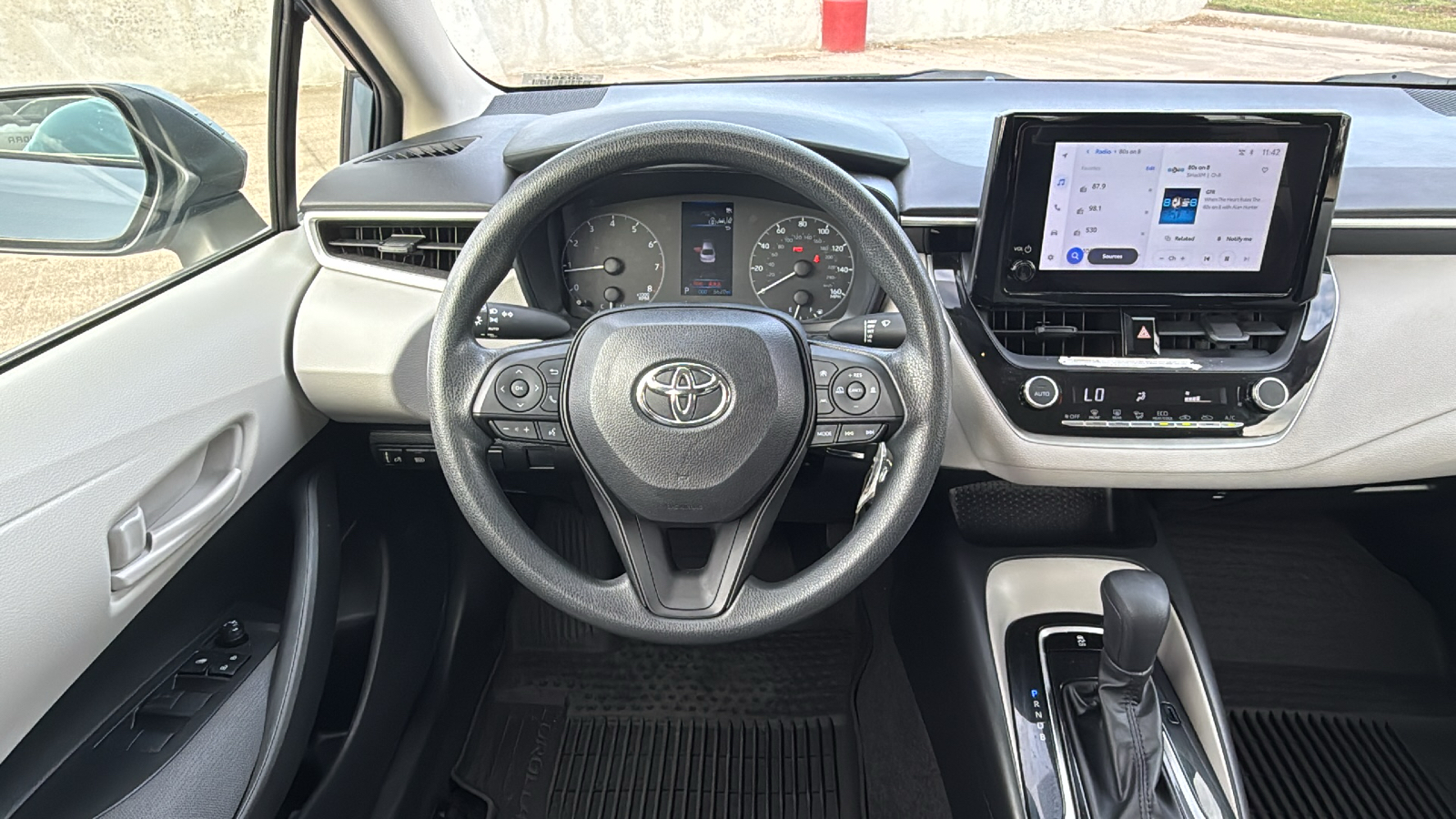 2023 Toyota Corolla LE 19