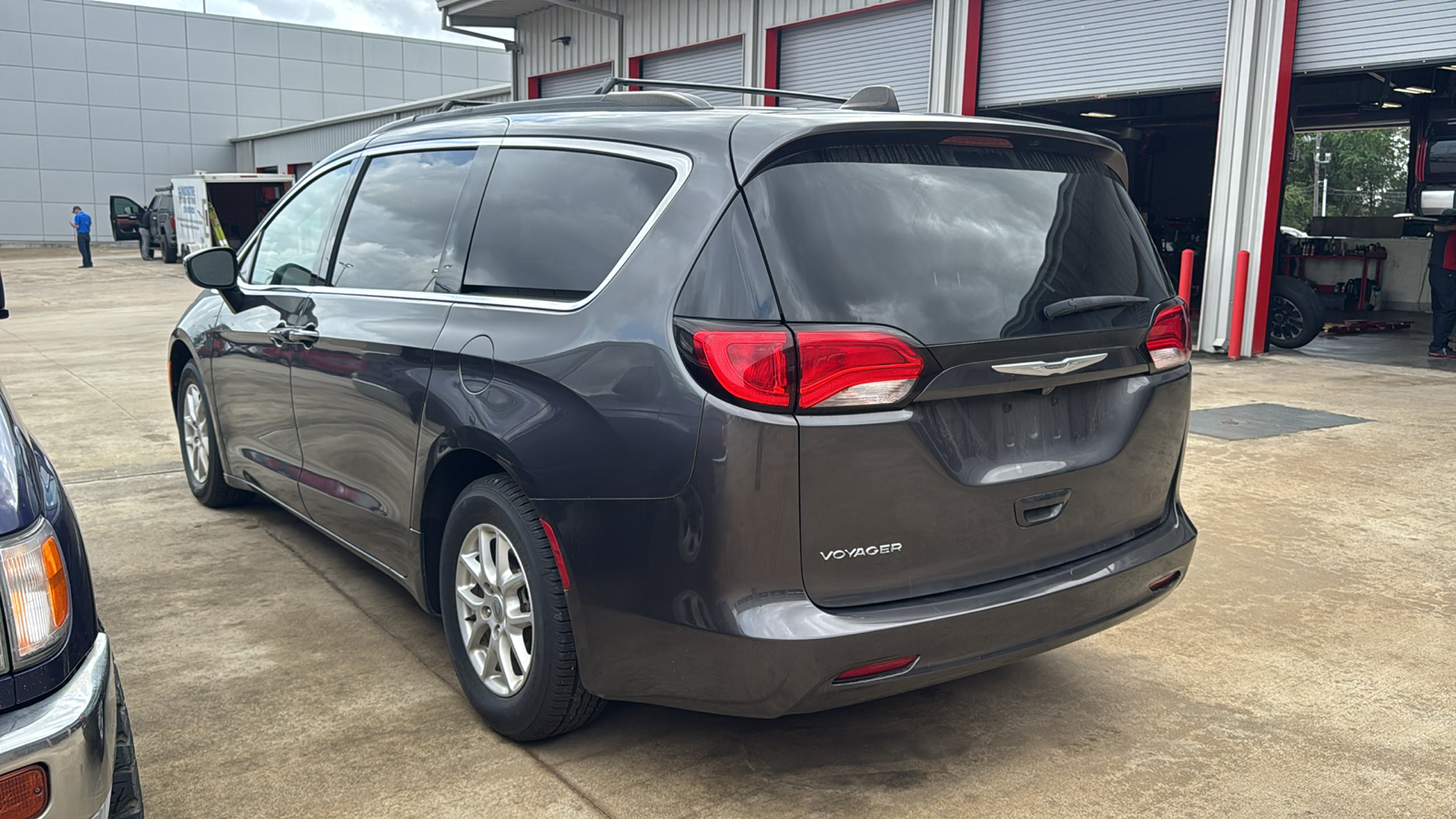 2021 Chrysler Voyager LXI 4