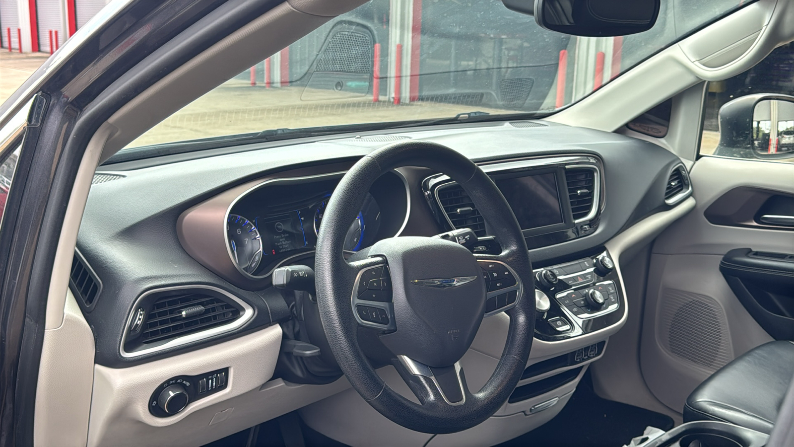 2021 Chrysler Voyager LXI 7