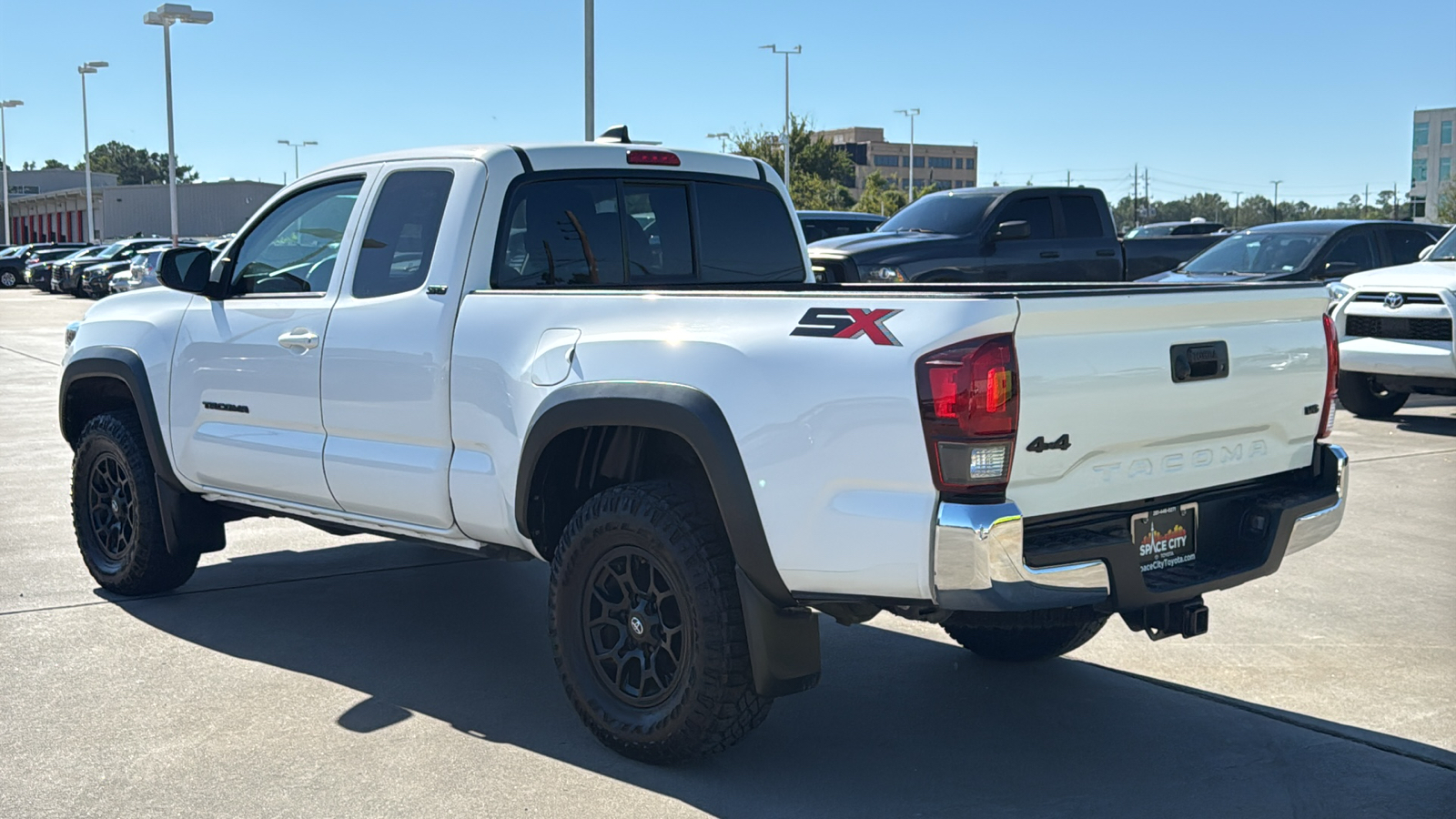 2023 Toyota Tacoma SR5 6