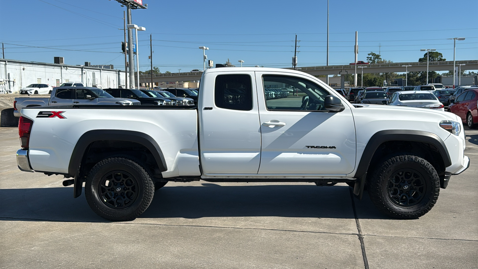 2023 Toyota Tacoma SR5 9