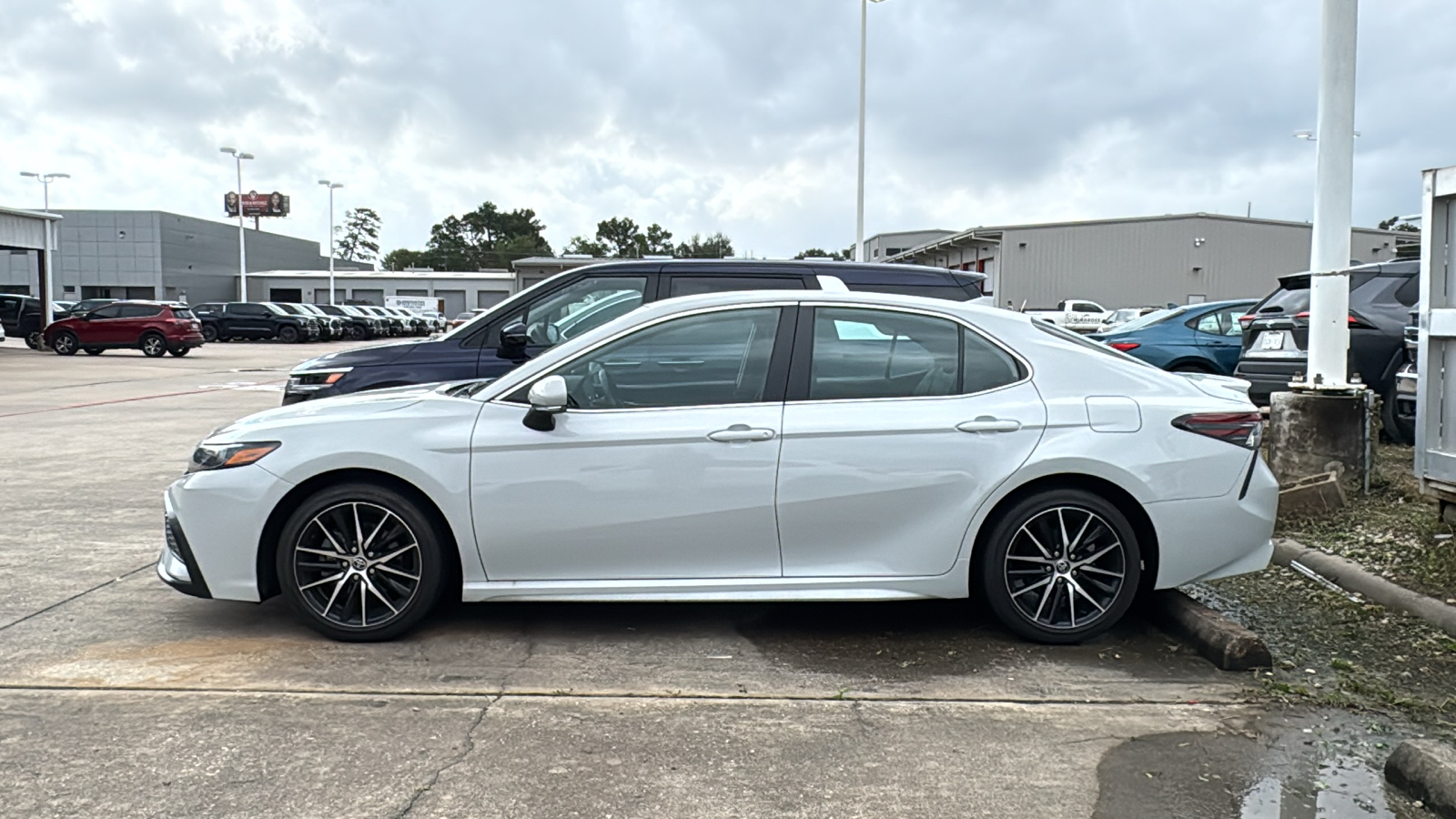 2023 Toyota Camry SE Nightshade 5