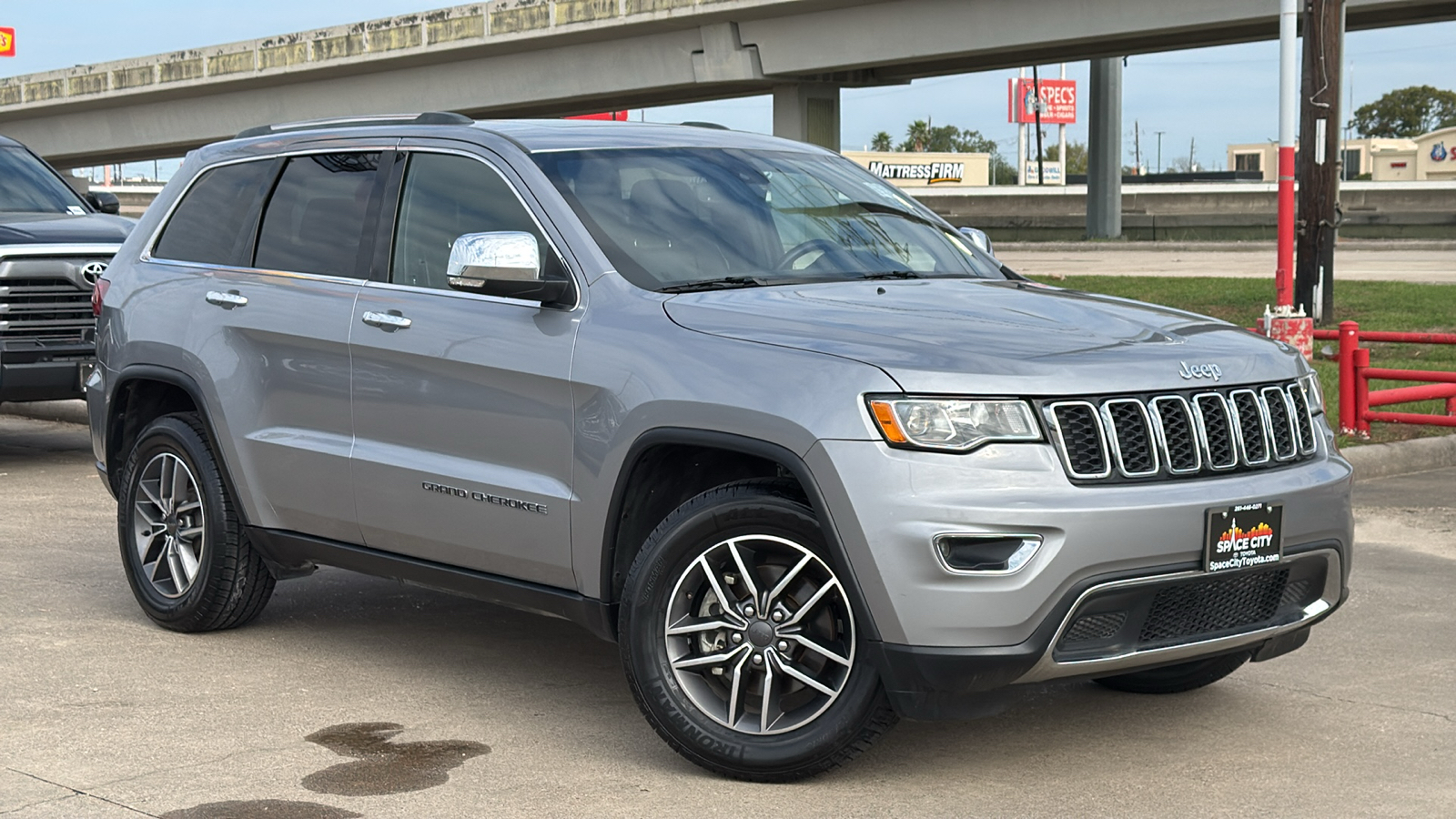 2020 Jeep Grand Cherokee Limited 3