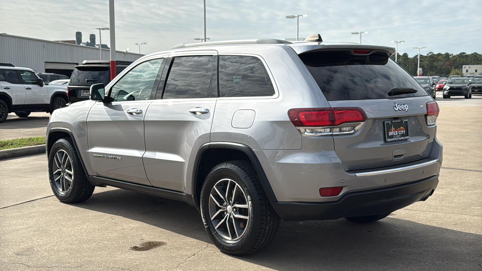 2020 Jeep Grand Cherokee Limited 7