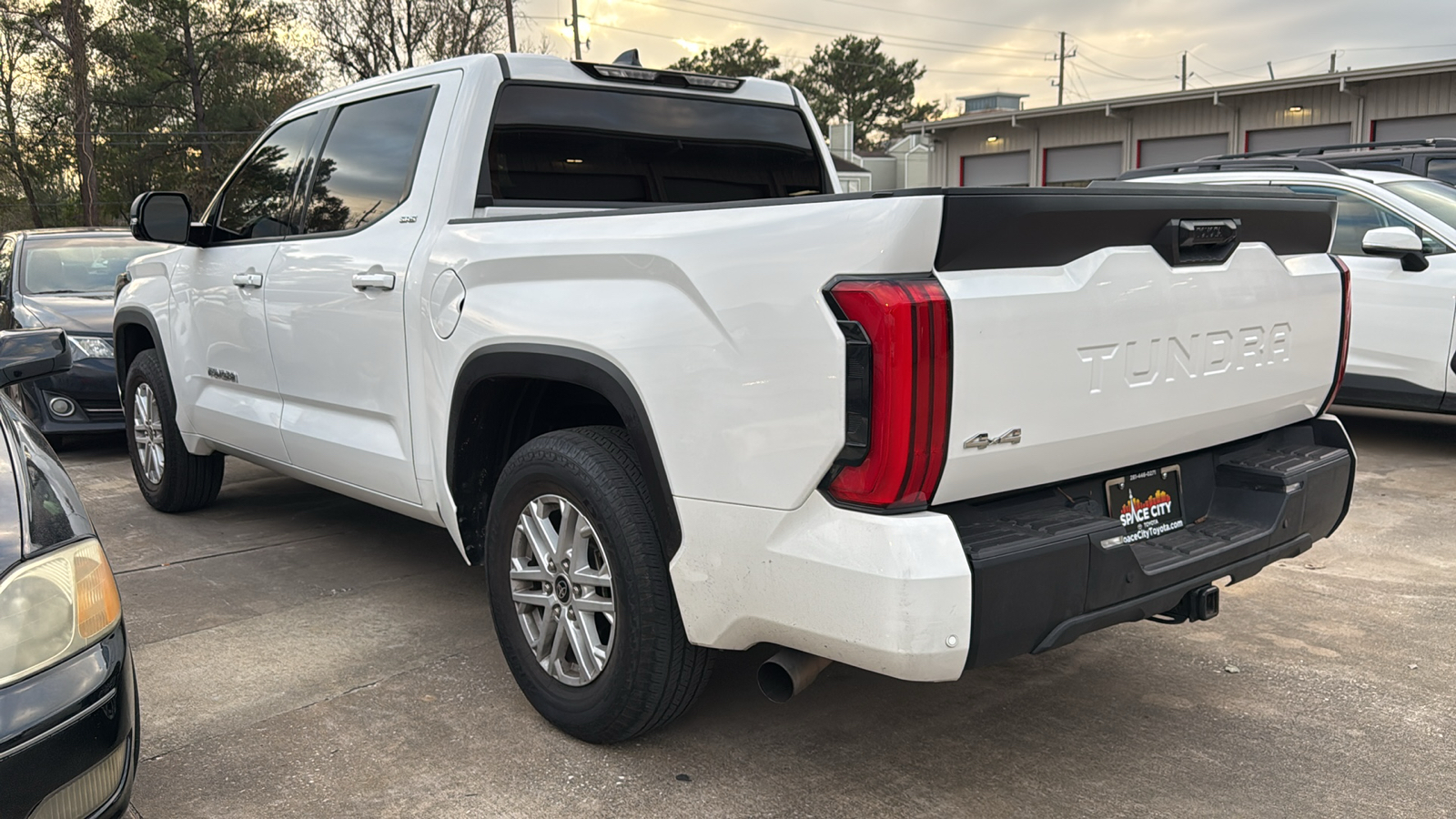 2022 Toyota Tundra SR5 4