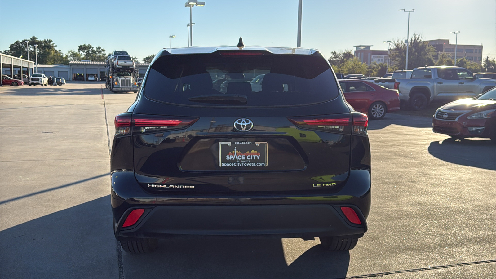 2024 Toyota Highlander LE 7