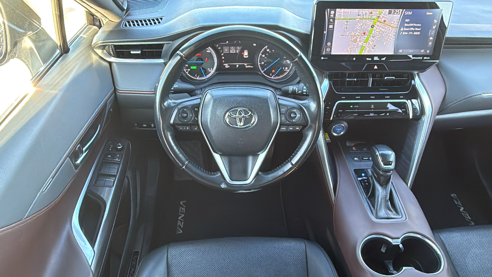 2021 Toyota Venza XLE 21