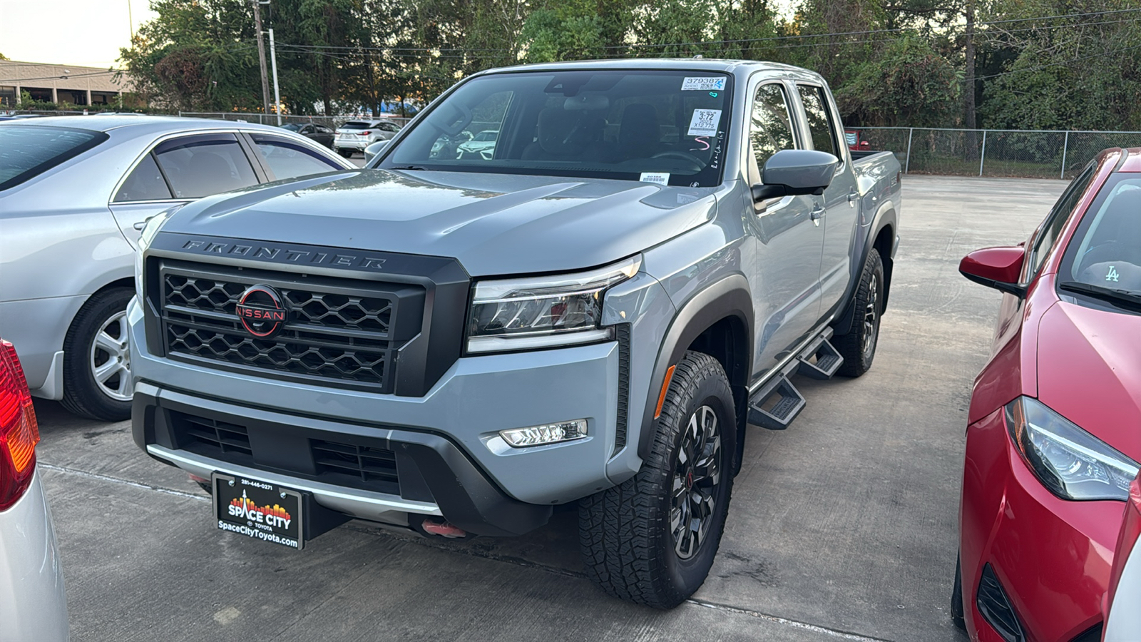 2023 Nissan Frontier PRO-4X 4