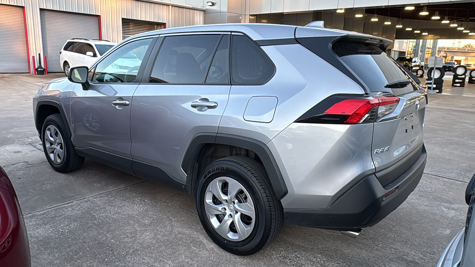 2024 Toyota RAV4 LE 7