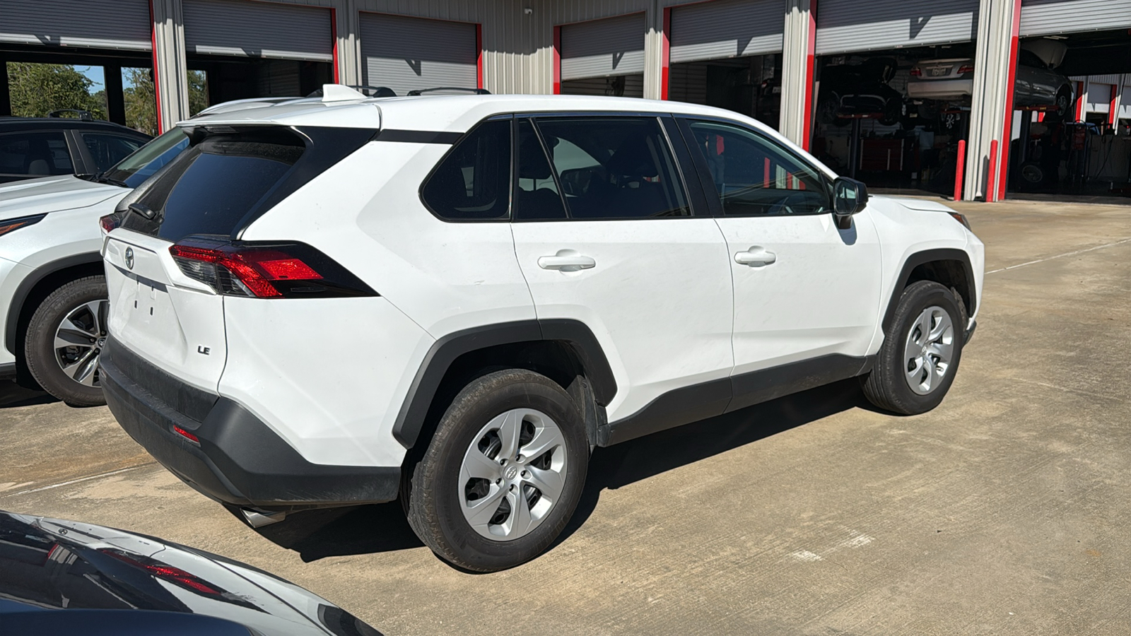 2024 Toyota RAV4 LE 8