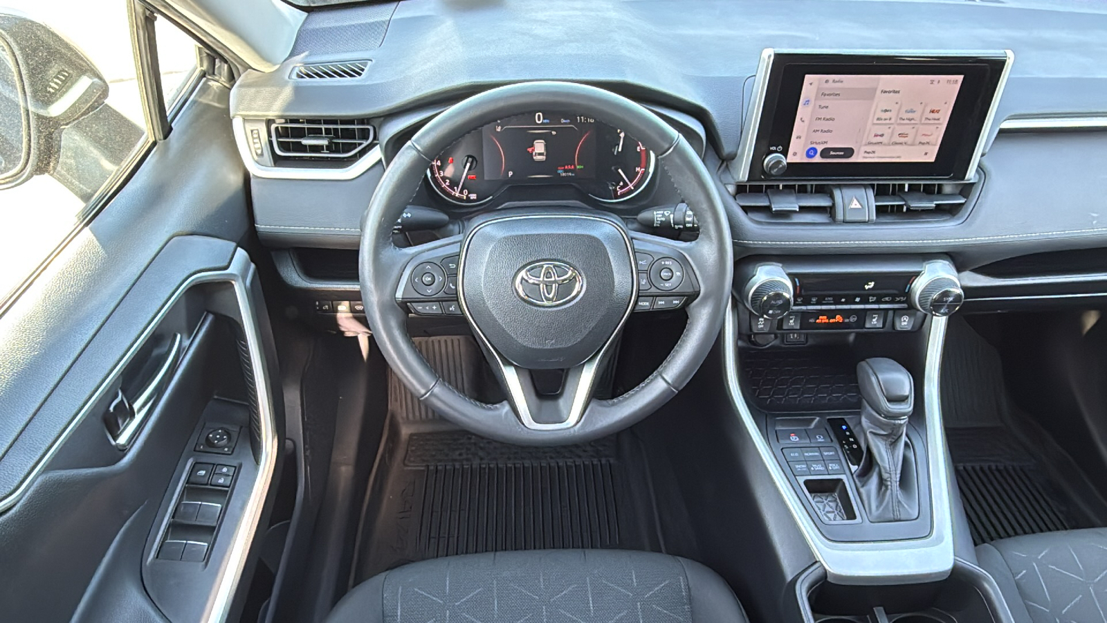 2024 Toyota RAV4 XLE 20