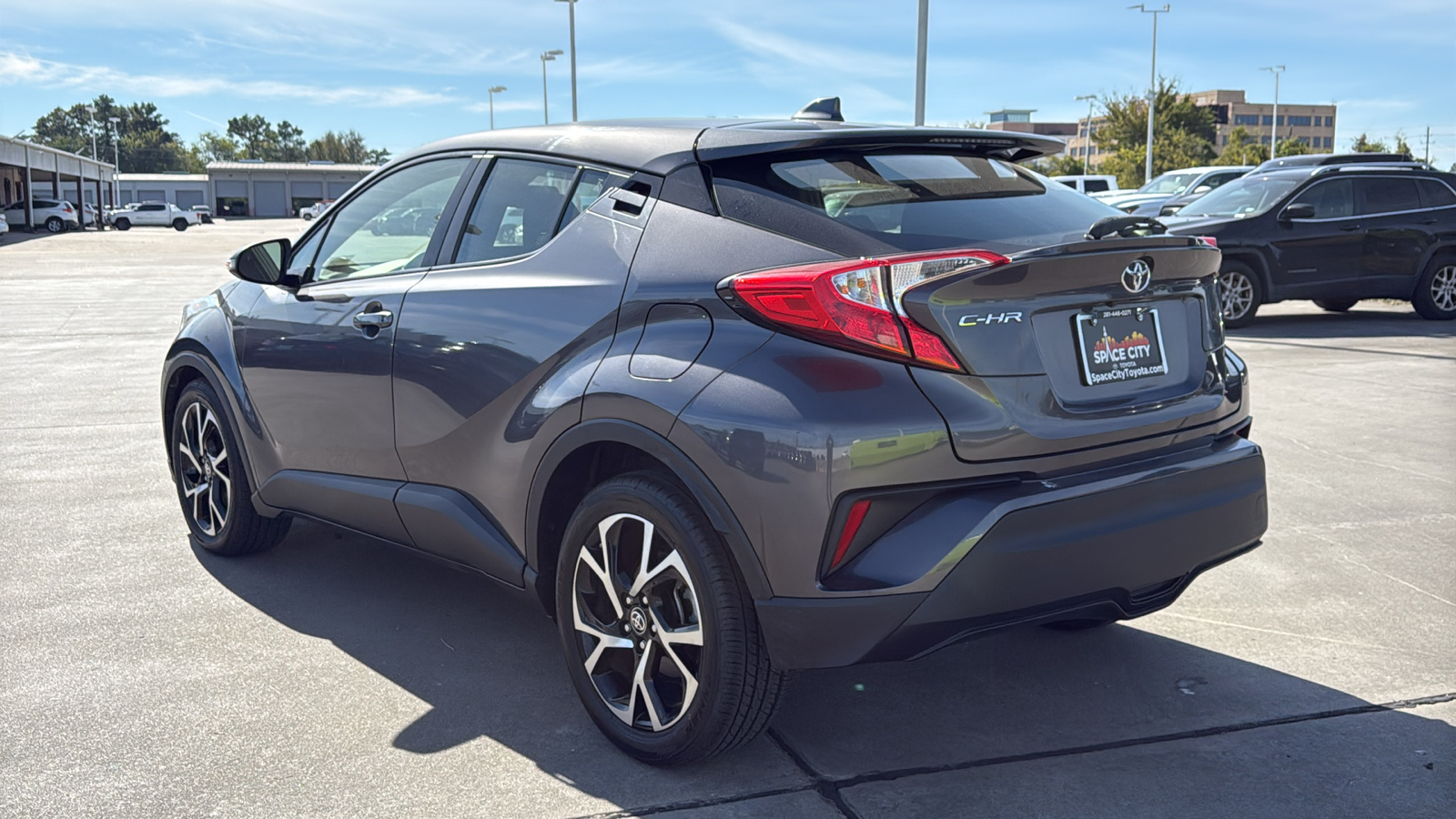 2019 Toyota C-HR XLE 4