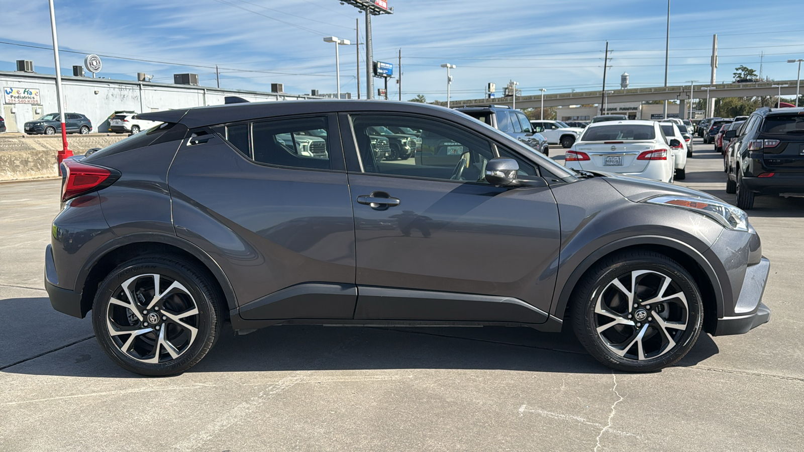 2019 Toyota C-HR XLE 7