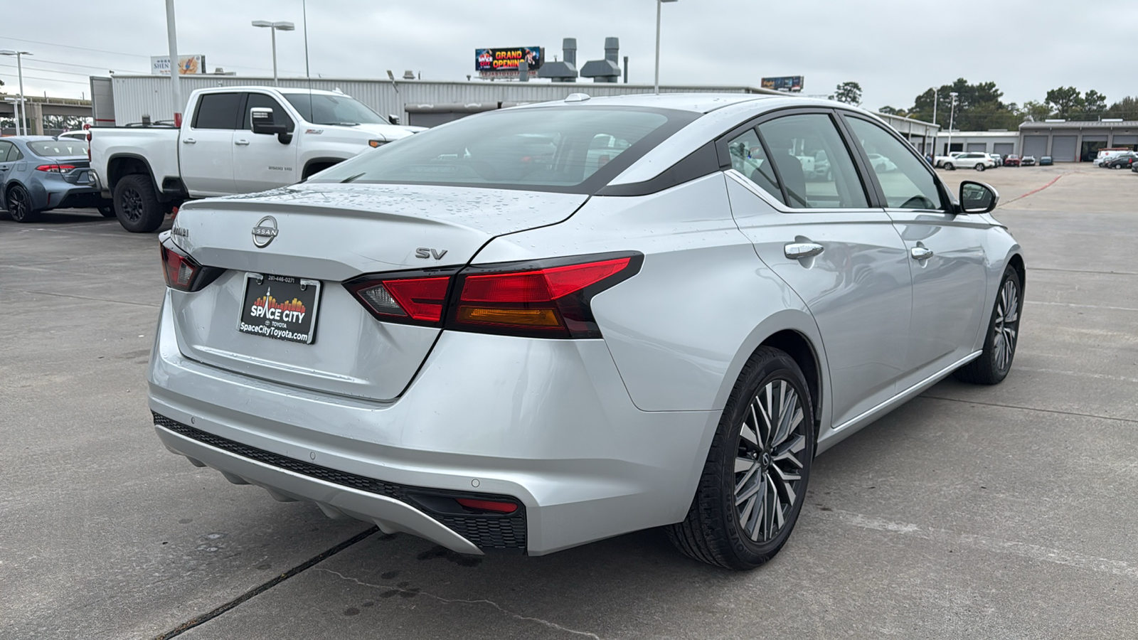 2023 Nissan Altima 2.5 SV 7