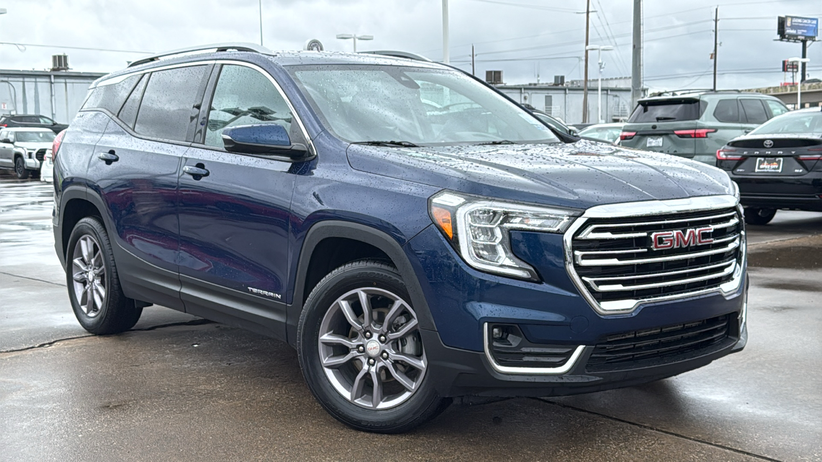 2023 GMC Terrain SLT 2