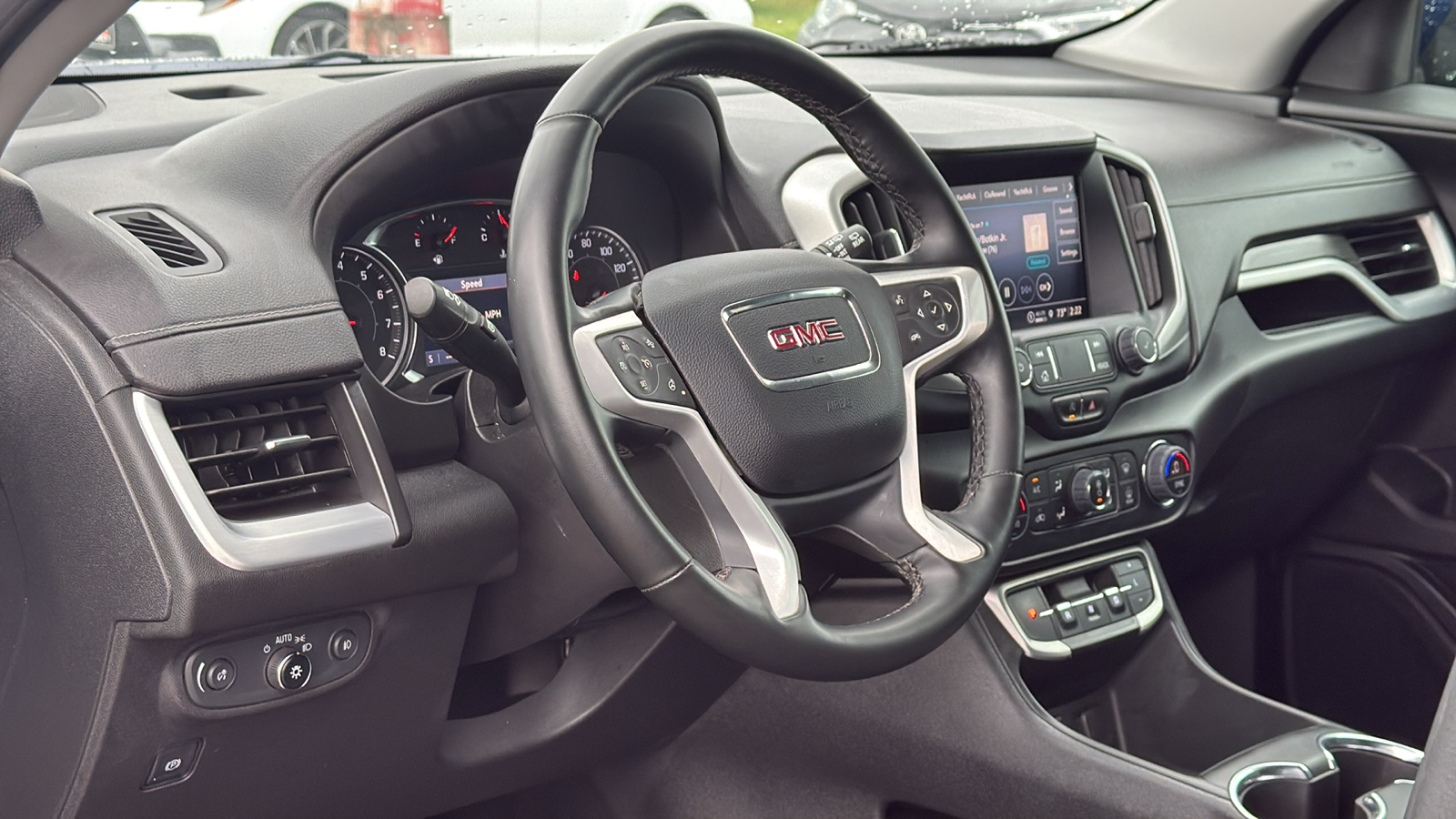 2023 GMC Terrain SLT 12