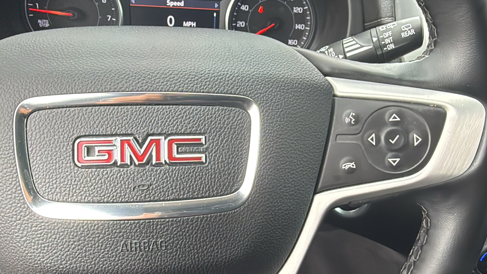 2023 GMC Terrain SLT 23