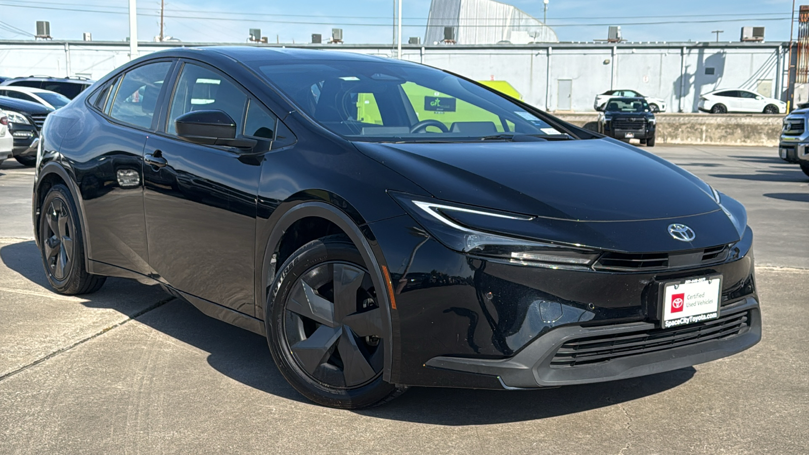 2023 Toyota Prius LE 3