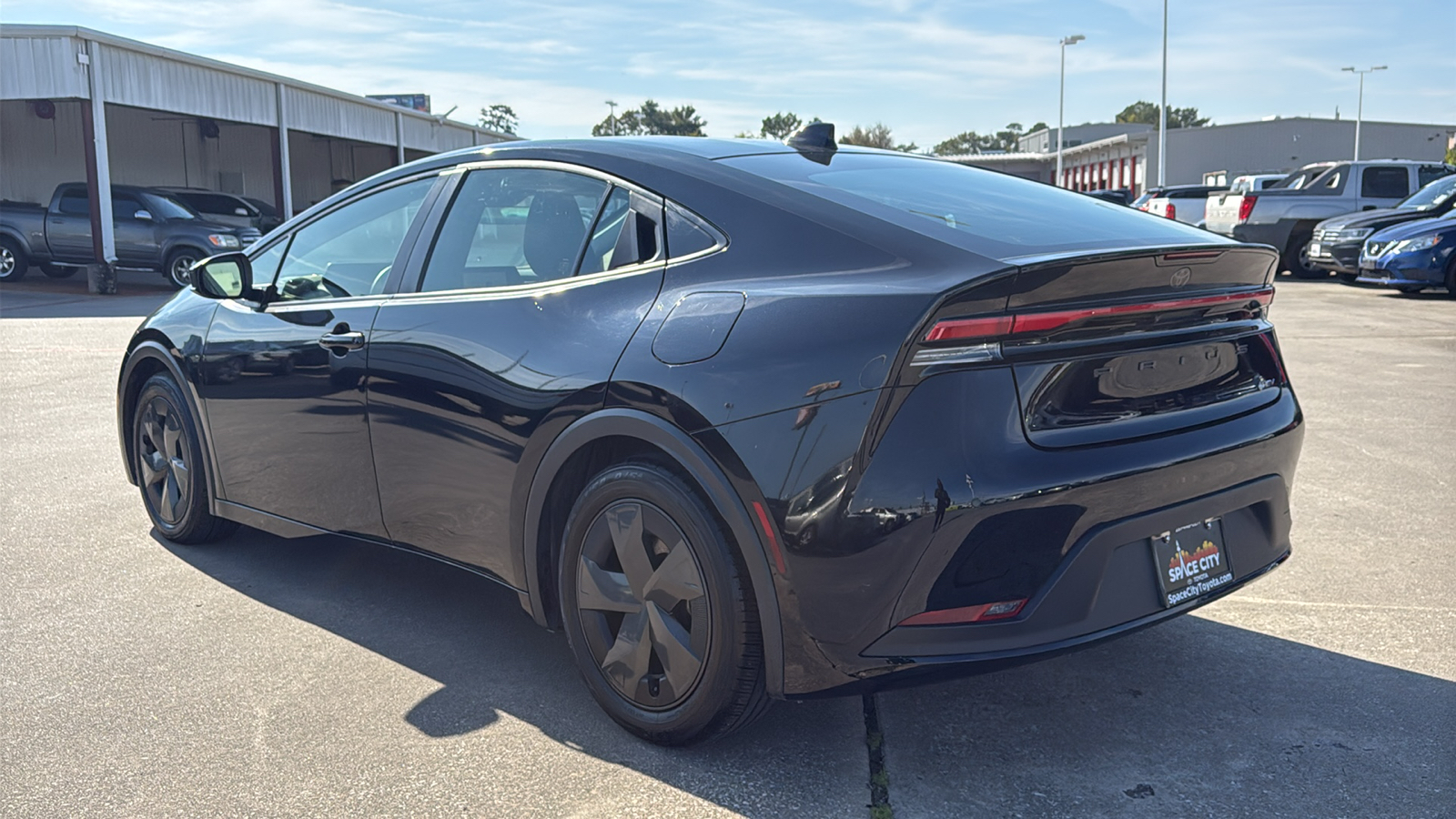 2023 Toyota Prius LE 7